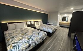 Studio 6 Bakersfield, Ca South